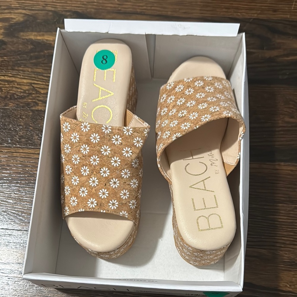 Beach by Matisse | Tan Terry Daisy Cork Wedge Sandals size 8